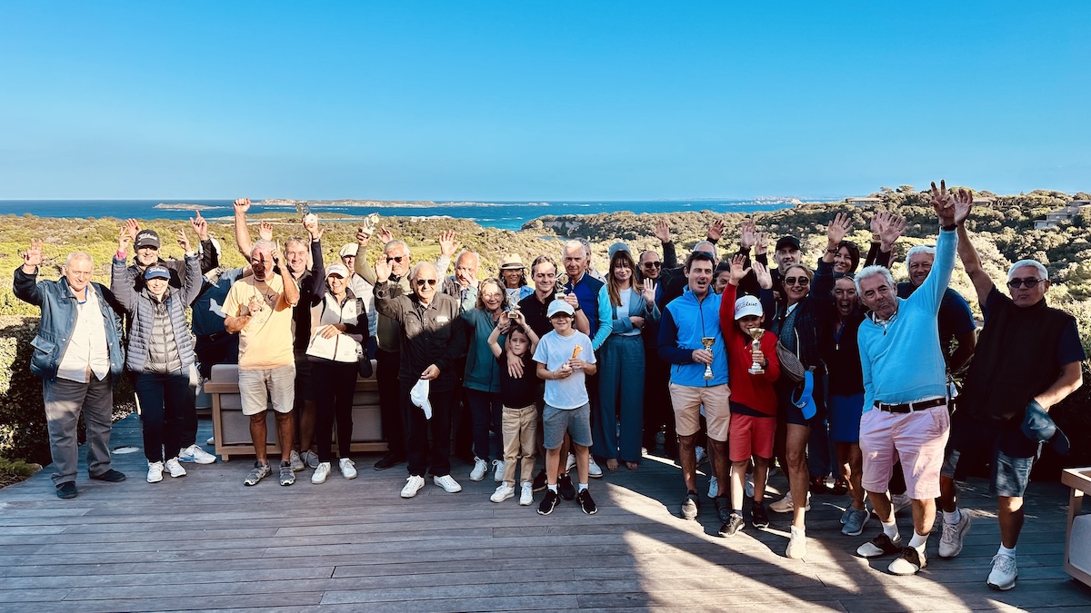 Golfeurs d’Étoiles Corse : une petite fille retrouve le sourire à l’école